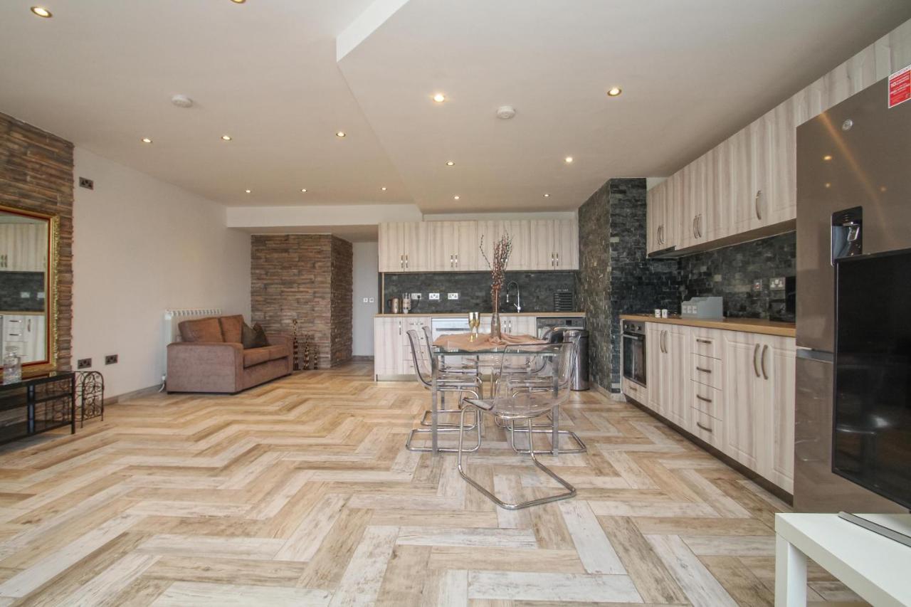 Lavish 2 Bed Sleeps 5 Near Lanark Διαμέρισμα Carstairs Εξωτερικό φωτογραφία